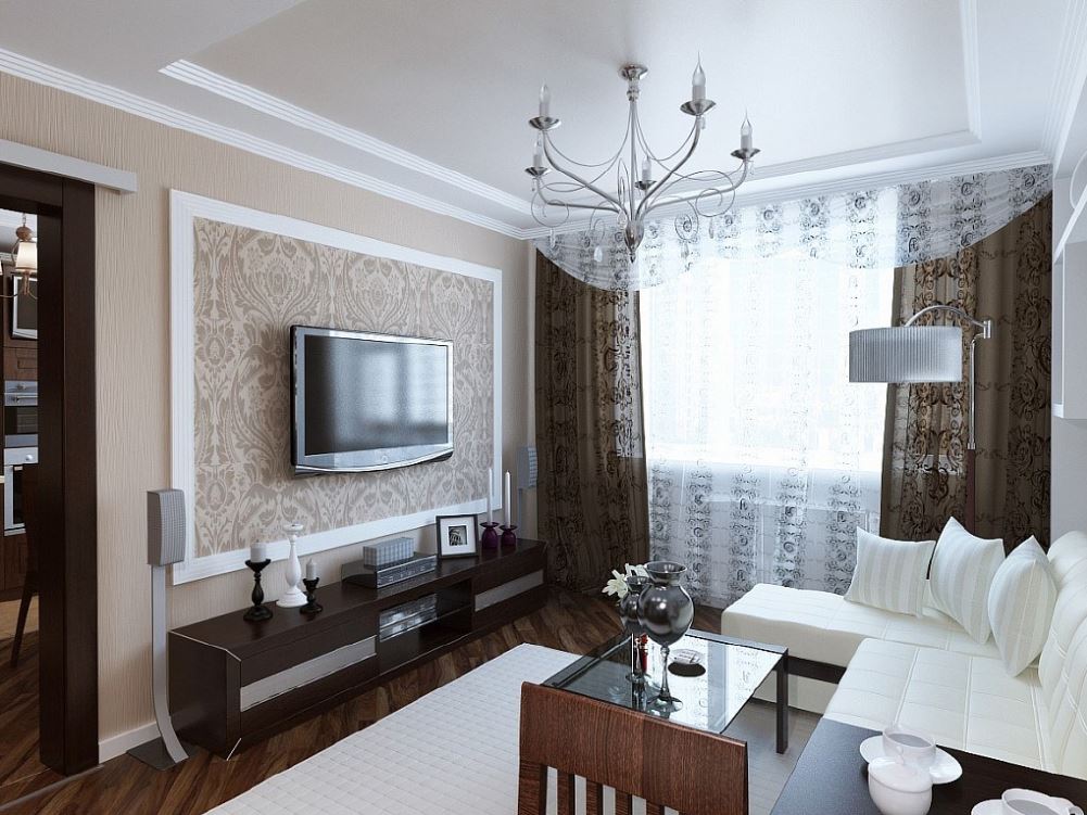 Легкие двуцветные занавески, белый ковер и диванные подушки создают легкую и уютную атмосферу в гостиной