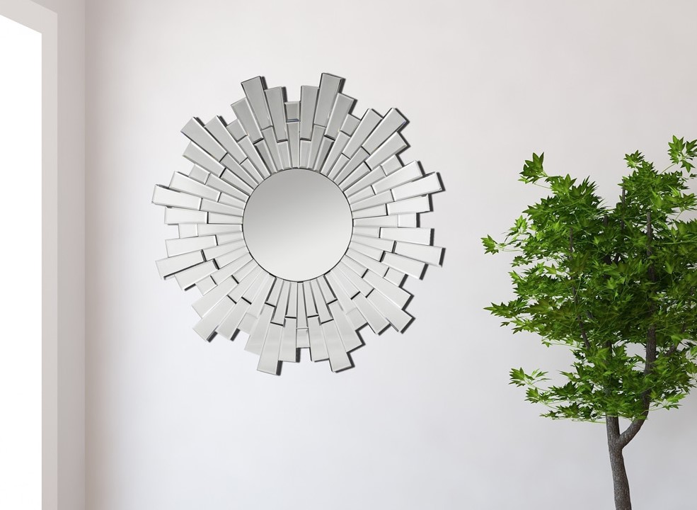 Зеркало в форме солнца для оформления современного интерьера