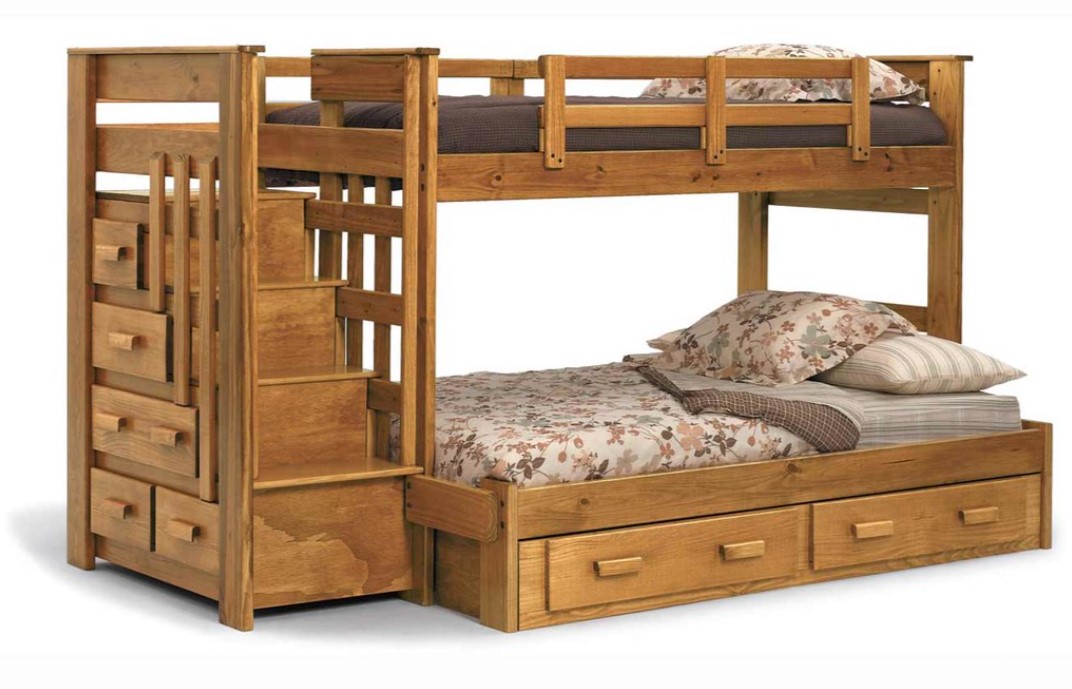 Двухъярусная кровать идеально подойдет для маленькой детской комнаты