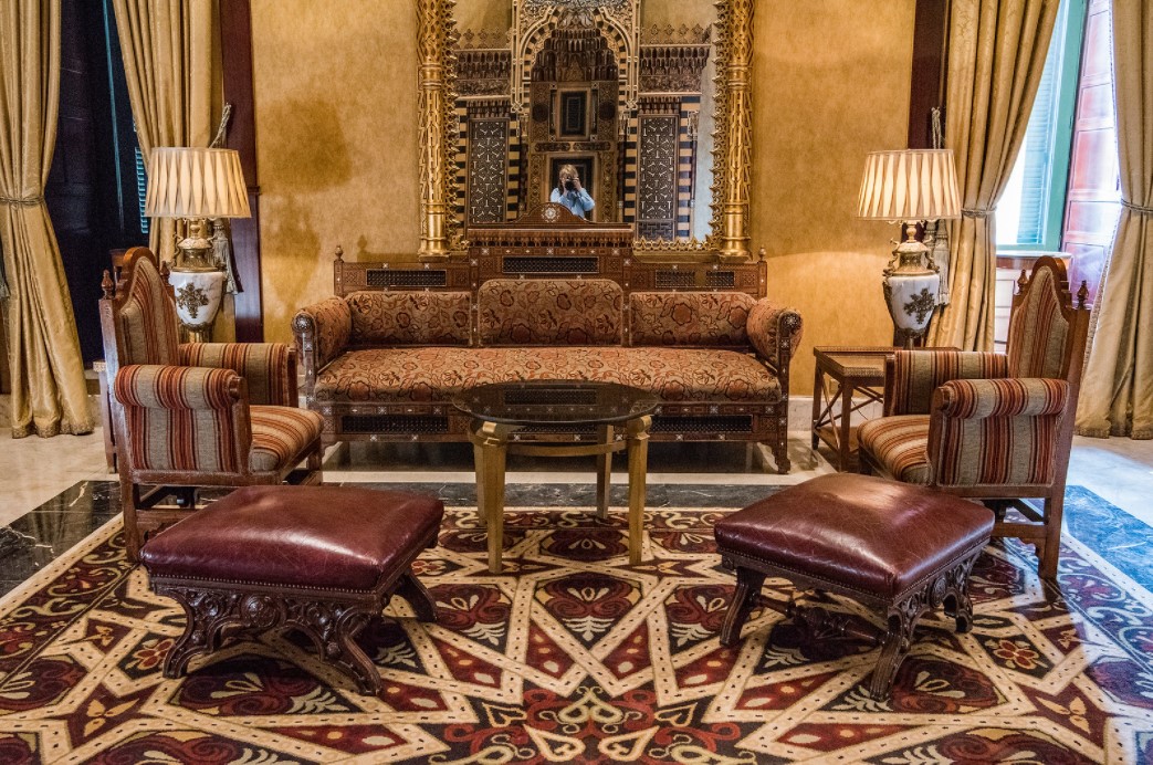 Оформление интерьера гостиной в египетском стиле
