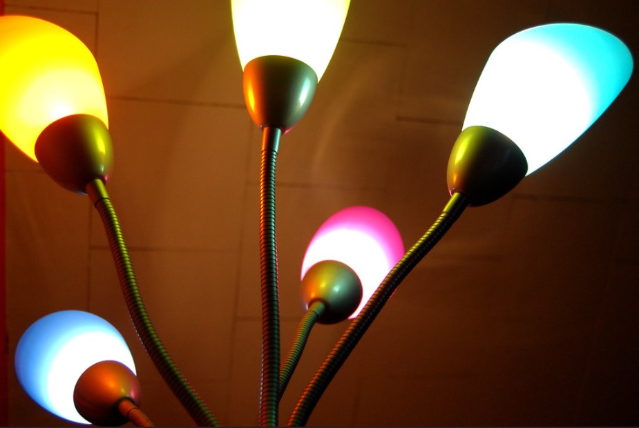 Лампы с цветной подсветкой