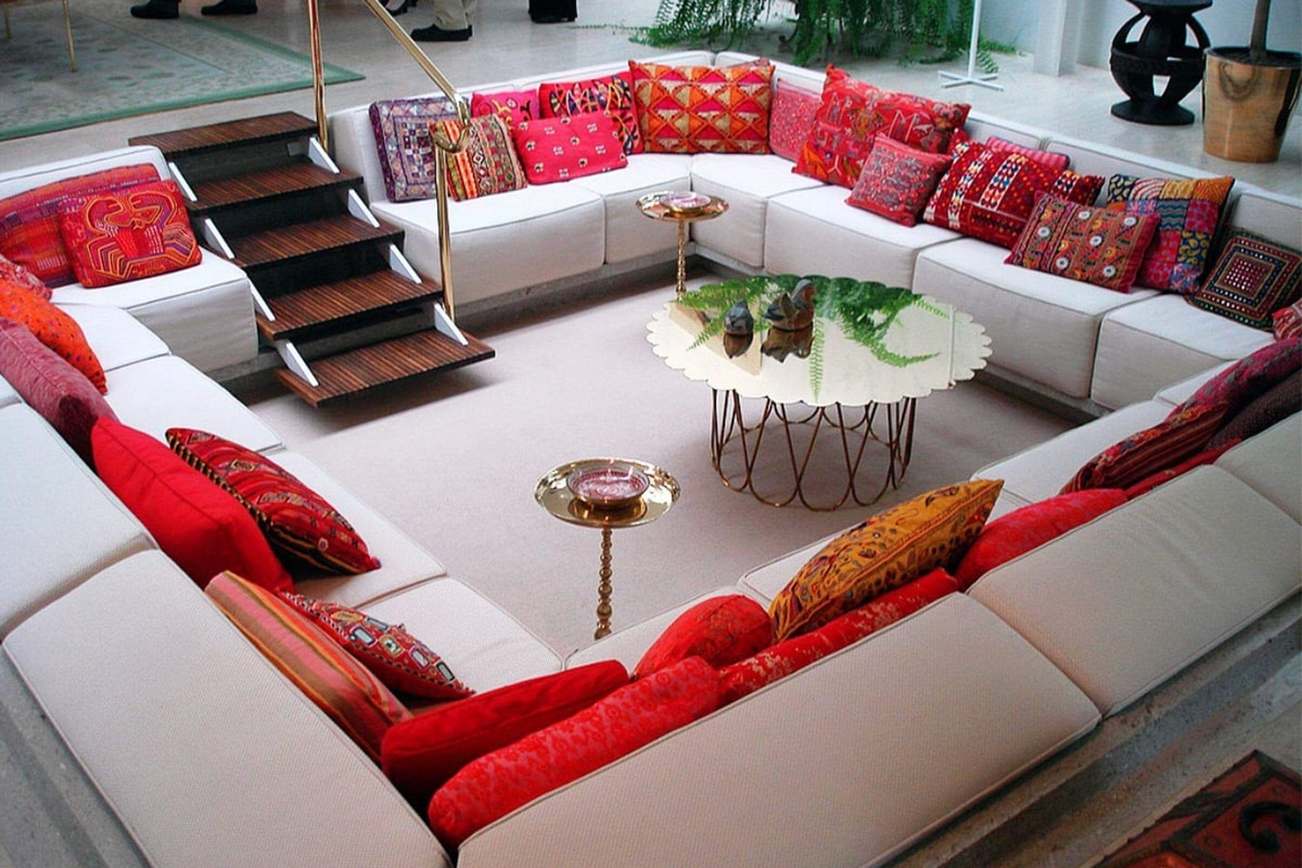 Шикарный диван в интерьере