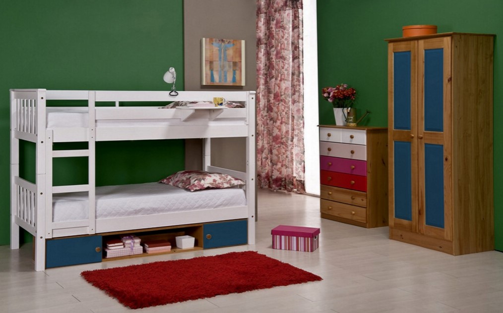 Стильная спальня для школьниц