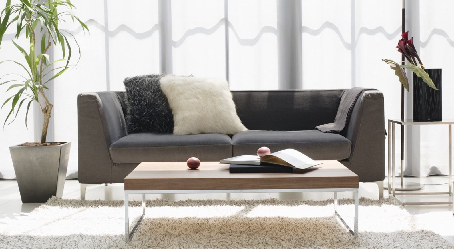 Как выбрать модный и стильный диван: советы дизайнеров