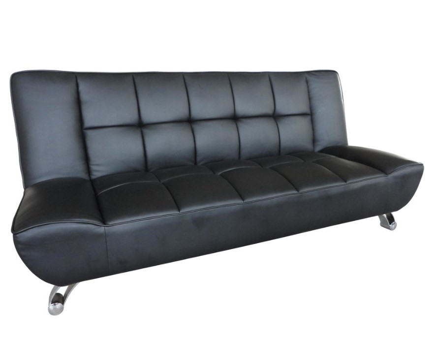 Черный диван с металлическими ножками прекрасно подойдет под современный интерьер