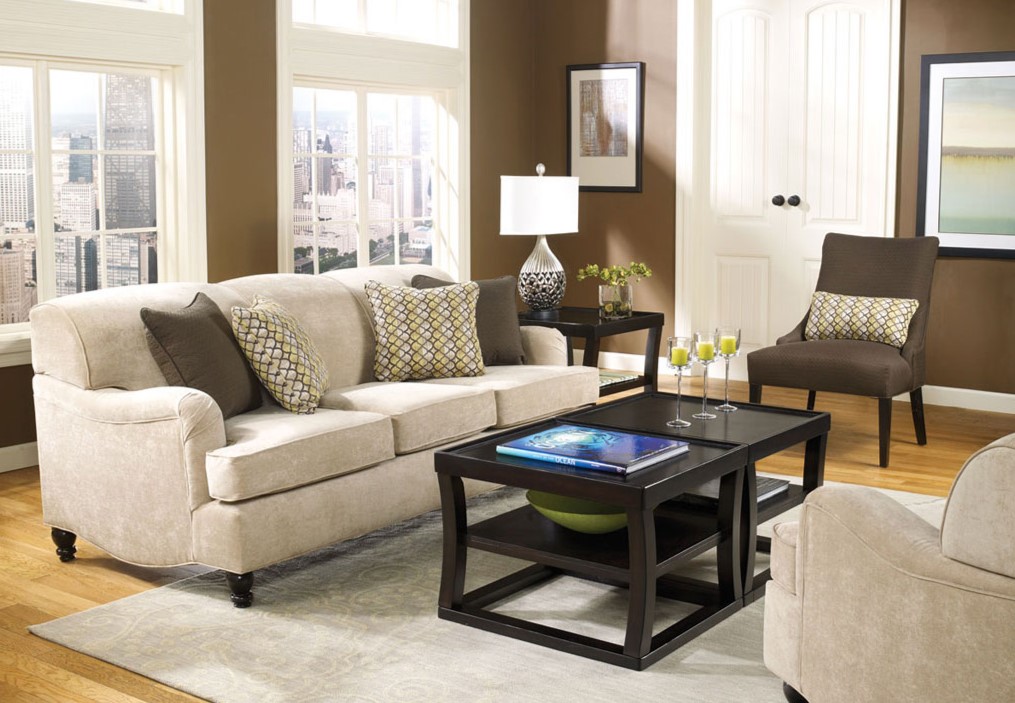 В домашнем кабинете можно сделать удобную зону отдыха из дивана и кресел