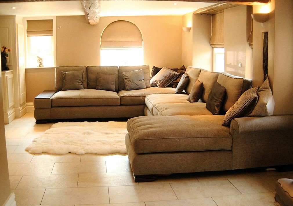 Не рекомендуется диван для гостей применять в качестве постоянного спального места