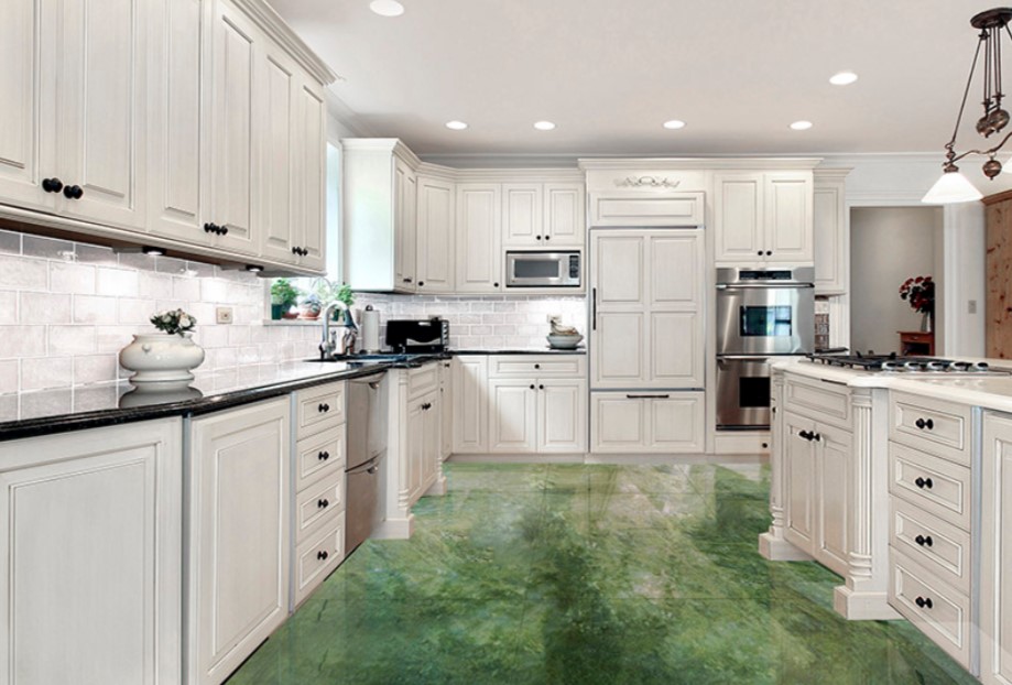 Темно-зеленый мраморный пол на белой кухне
