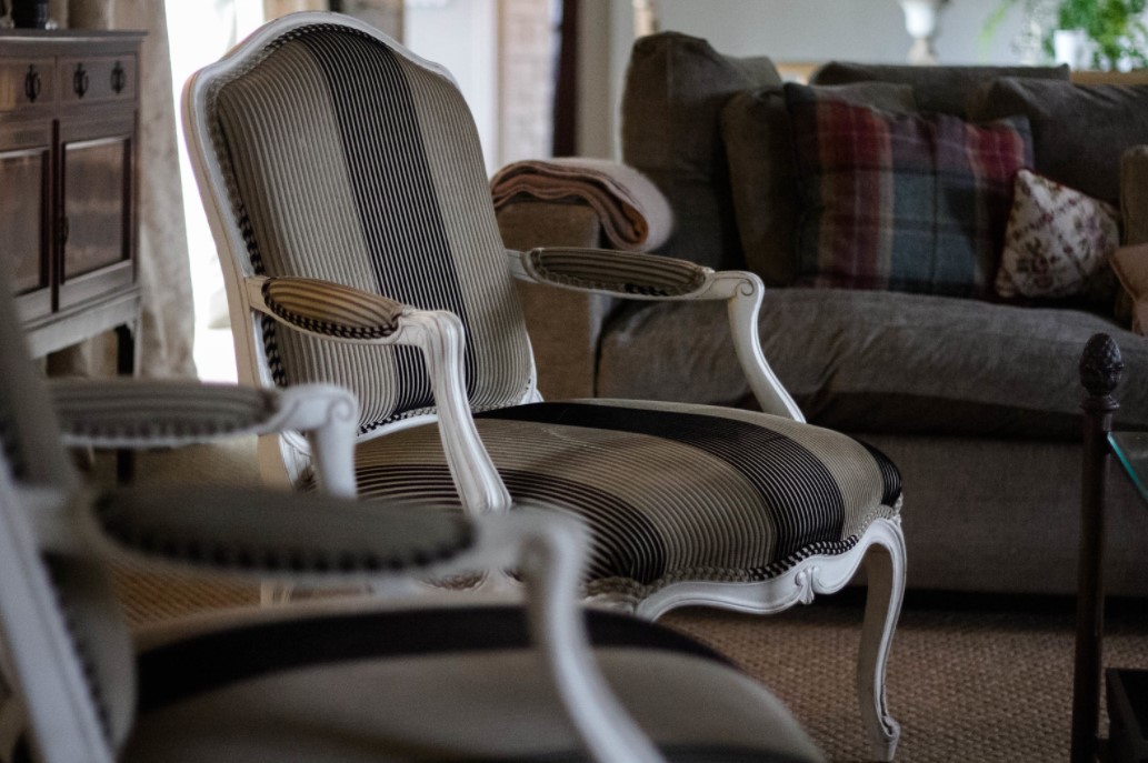 Компактные кресла идеально подойдут для небольшой квартиры