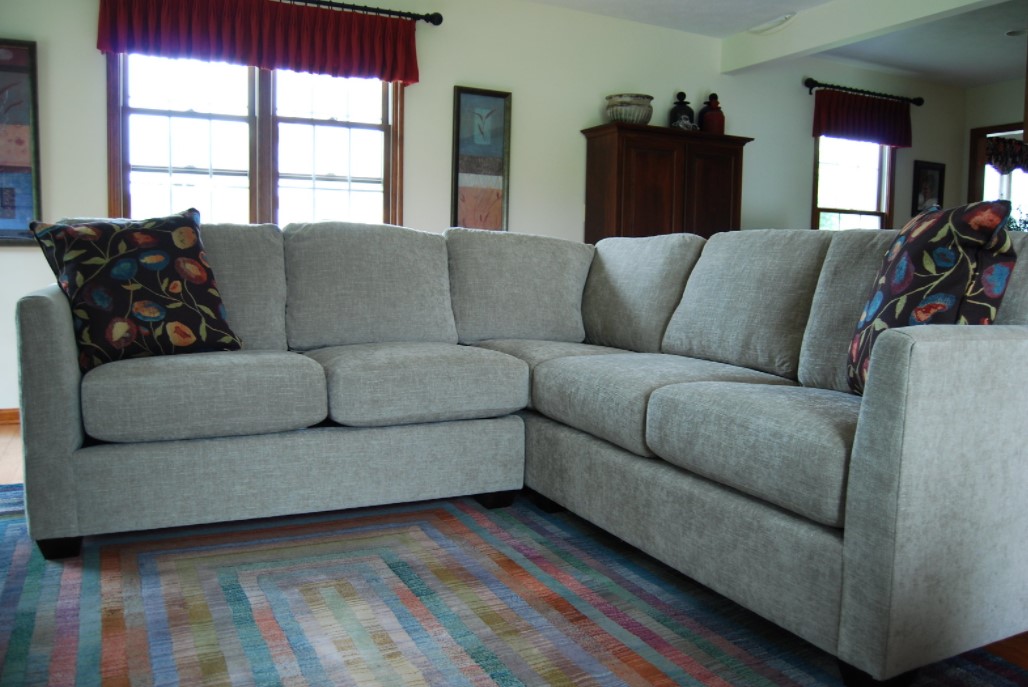 Угловой диван можно раскладывать в полноценное спальное место