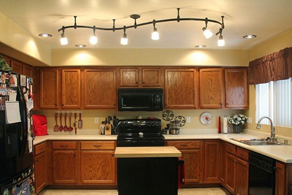 Потолочные светильники для кухни фото в интерьере