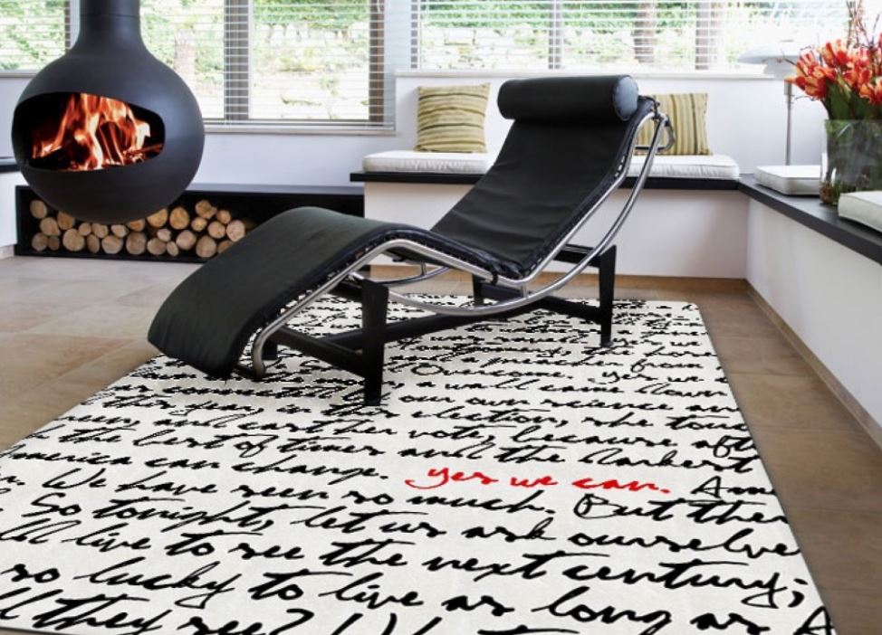 Текстовый принт на ковре – идеальный вариант для hi-tec, минимализма, лофта