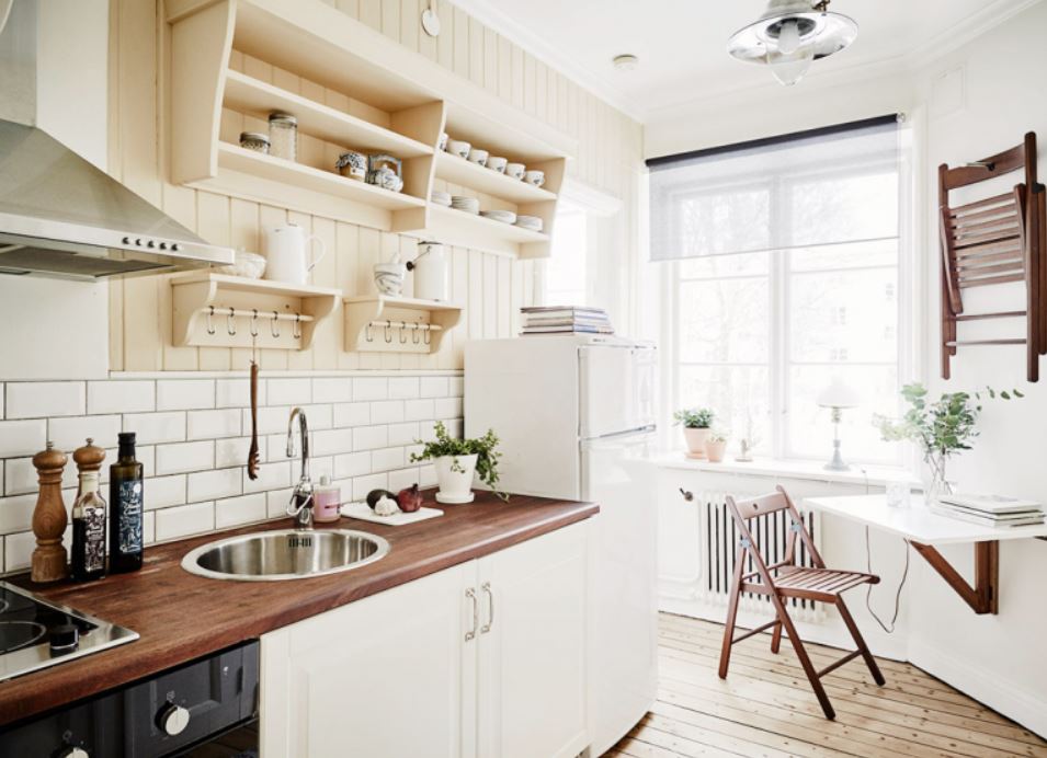 Folding furniture for the kitchen