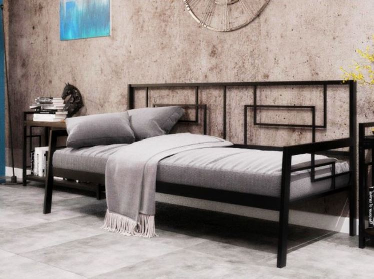 Металлическая кровать-софа для интерьеров в стиле лофт