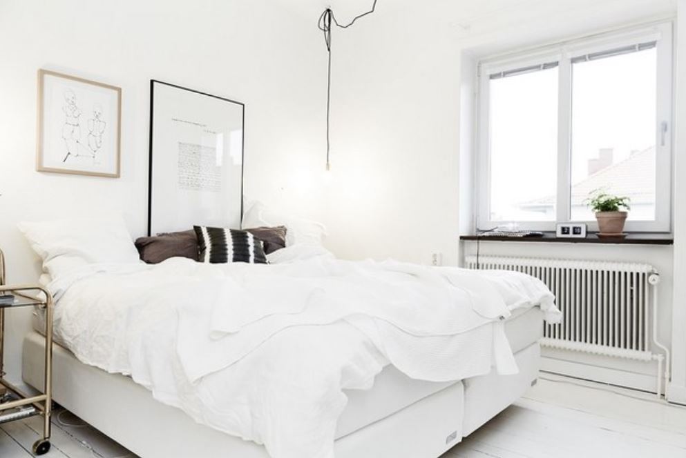 Белая спальня в скандинавском стиле