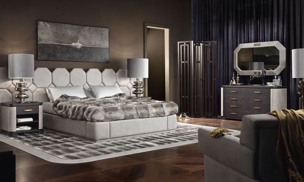 Спальня в коричнево-серых тонах с меховым текстилем