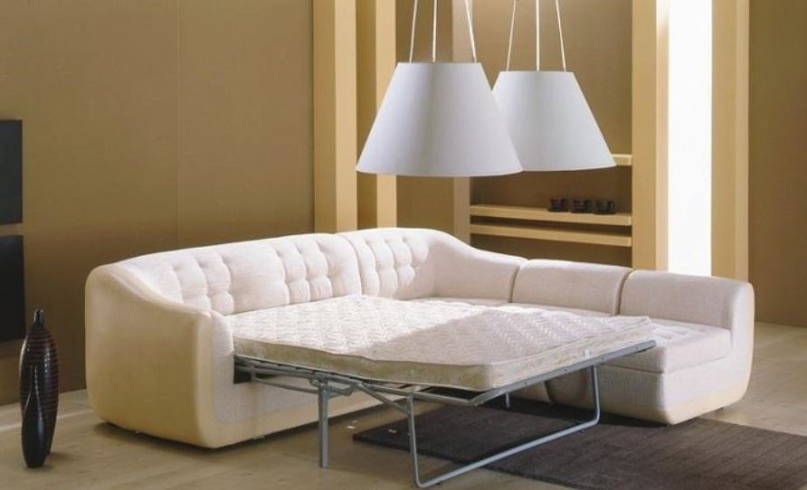 Угловой диван с «французской раскладушкой»