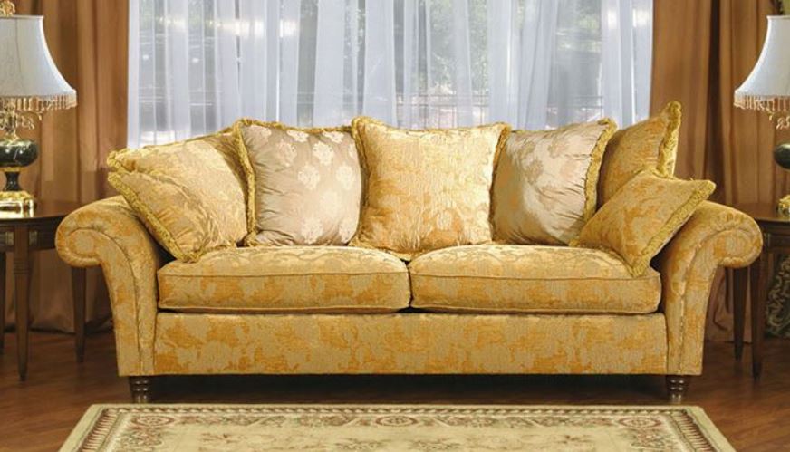 Жаккардовая обивка для дивана в классическом стиле