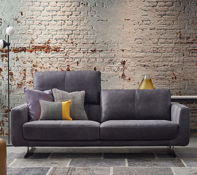 Кожаный серый диван в стиле лофт